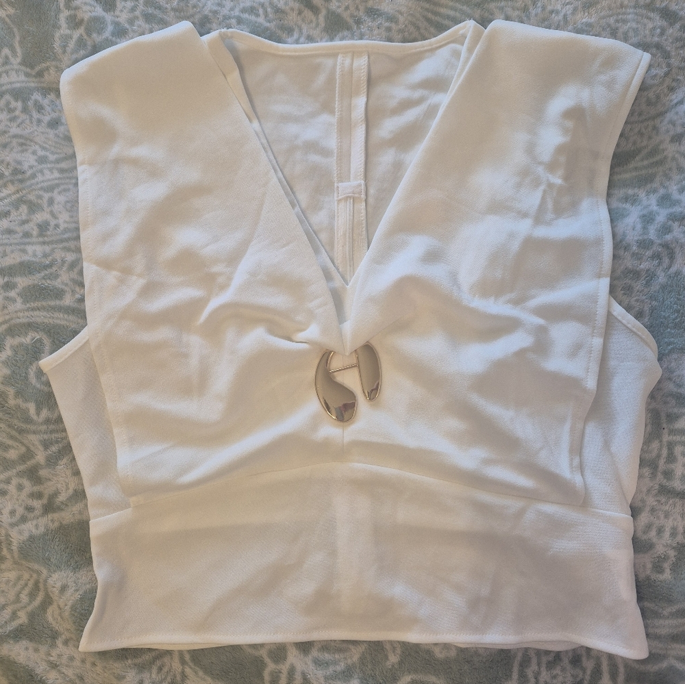 SHEIN White V-Neck Twist Front Tank with Gold Hardware